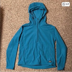 Mountain Hardware Summit Grid half zip pullover